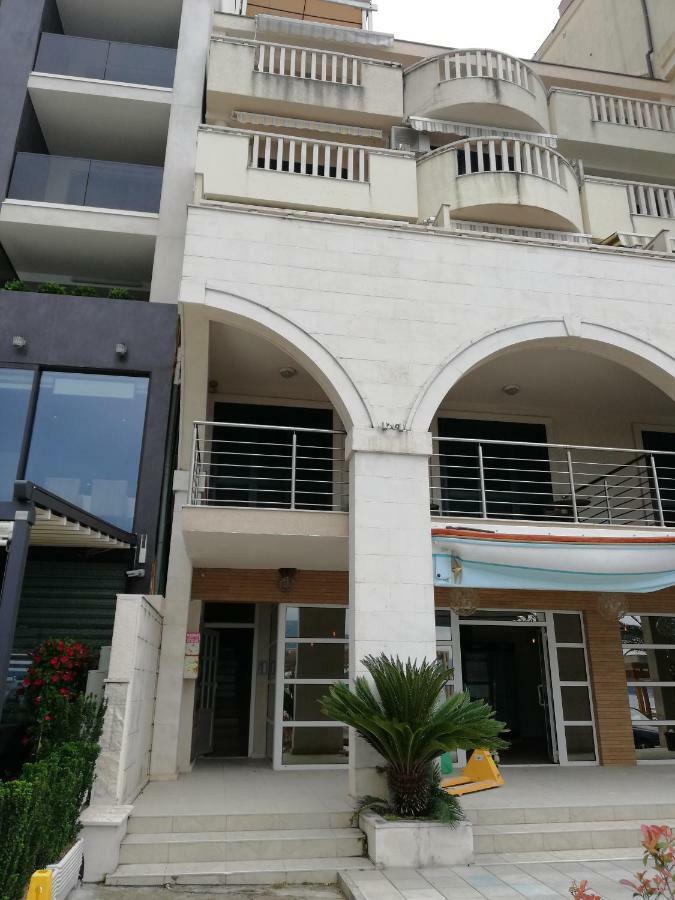 Koi Beach Walk Apartment *